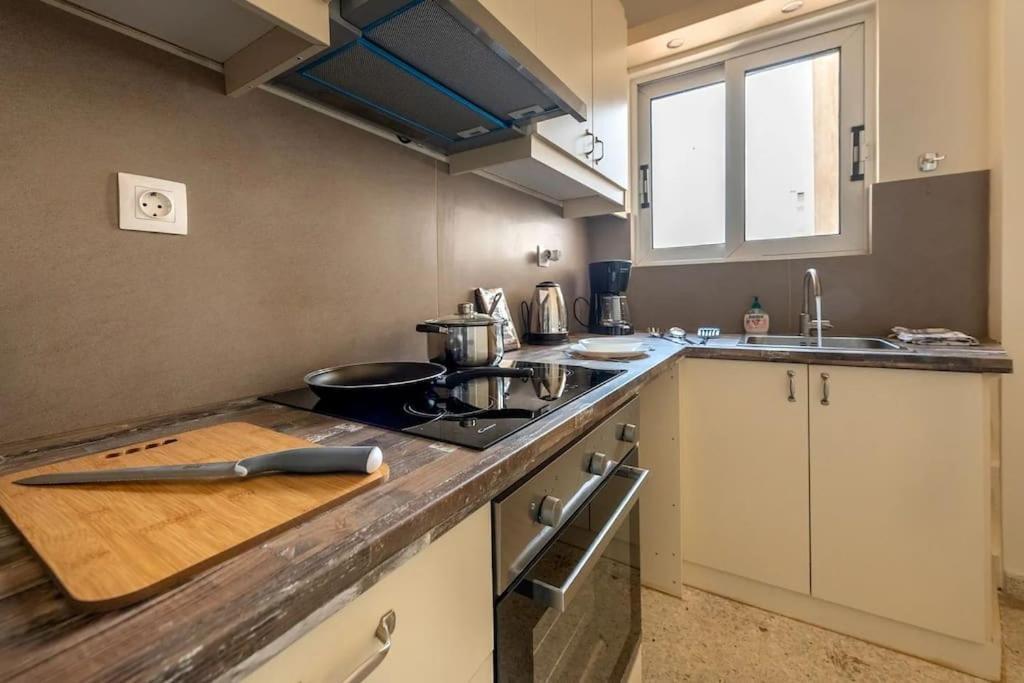 Kerameikos 2 Bedroom Apartment Athene Buitenkant foto