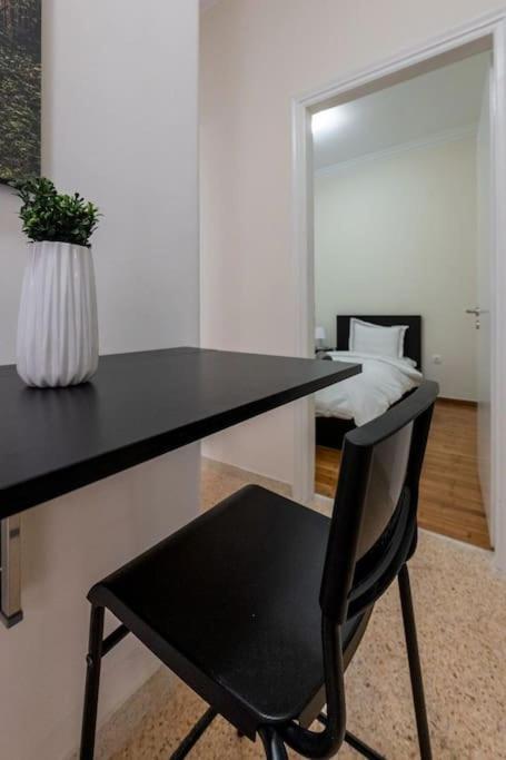Kerameikos 2 Bedroom Apartment Athene Buitenkant foto